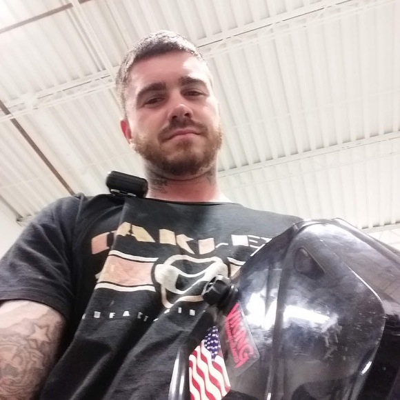 Meet your Posher, Kyle - Picture 1 of 1